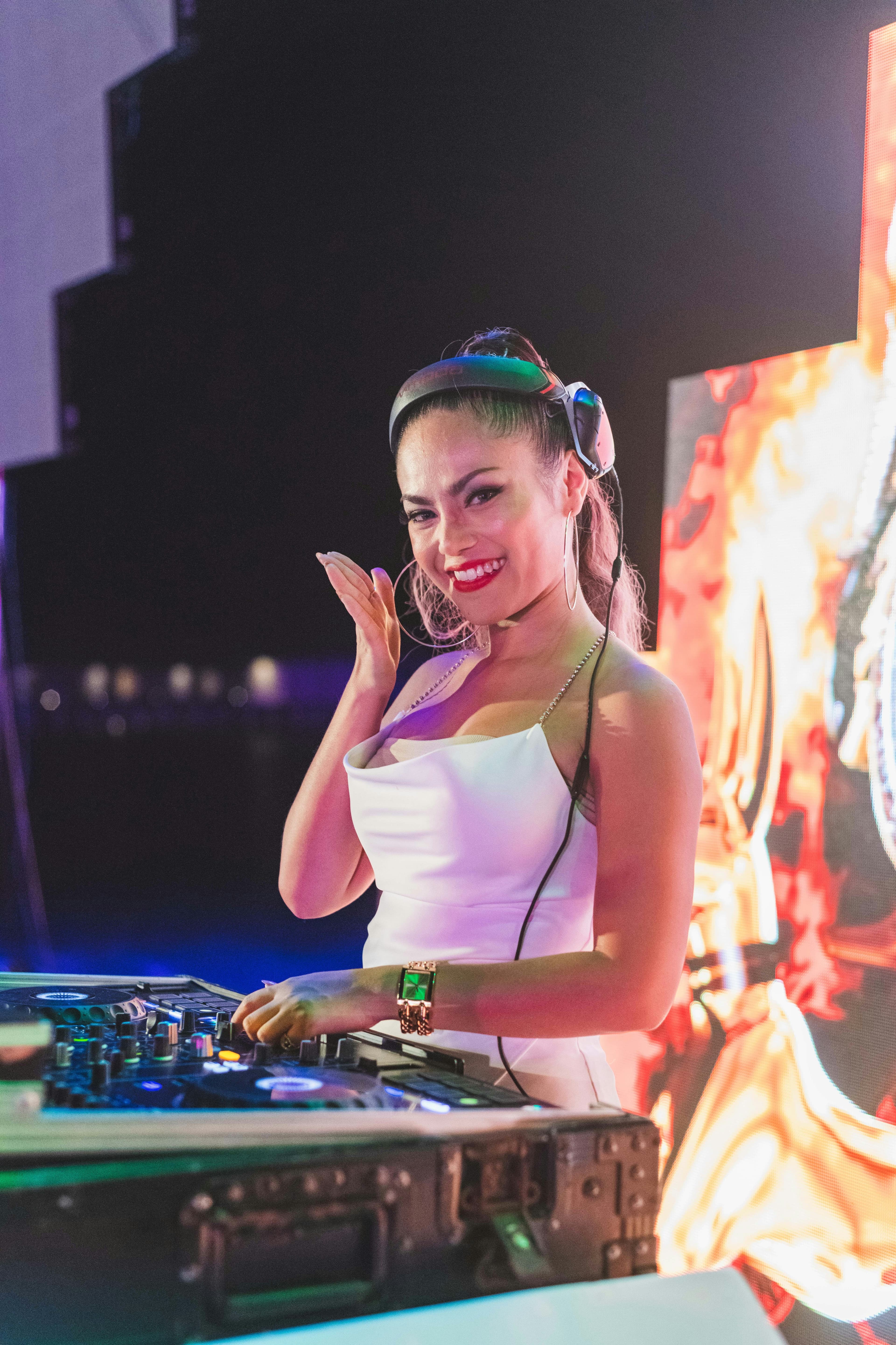 DJ Valentina Cruz